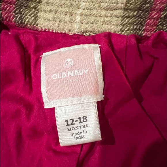 Host pick! 🥳🥳🥳 Old Navy child’s trench coat jacket - Picture 3 of 3